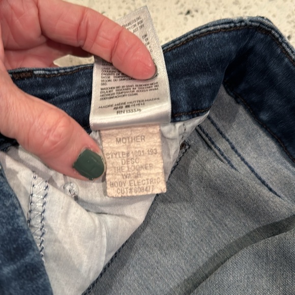 MOTHER The Looker in Body Electric - Picture 8 of 16